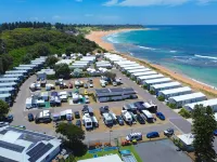 Blue Lagoon Beach Resort - parking