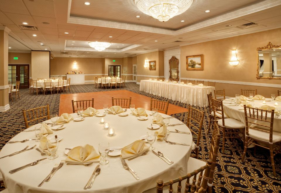 Holiday Inn Williamsport Over view