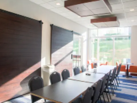 Holiday Inn Express & Suites DANVILLE by IHG Hotels in Boyle County