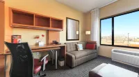 TownePlace Suites Farmington - parking
