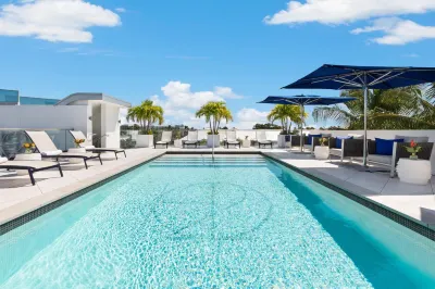H2O Suites- Adults Only