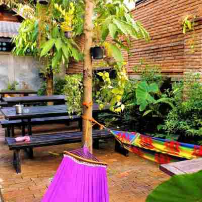 Supermoon Cozy Hostel Hotel Exterior