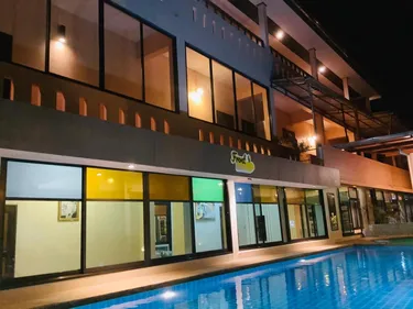 รูปภาพของโรงแรมฟร้อน บีช โฮเทล