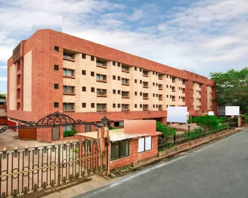 Hotel Abigail Goradia's Hotels in Shirdi