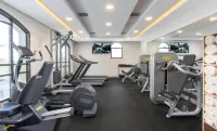 Edmond Rosh Pina - Fitnessstudio