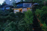 Cú Trên Cây Homestay