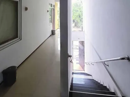 Aimer Guest House Syariah Mitra RedDoorz Отели в г. Purwakarta