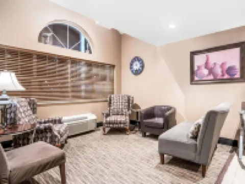 Microtel Inn & Suites by Wyndham Rochester North Mayo Clinic Hoteles en Rochester