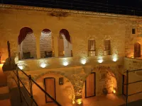 Memories Cave House-Adults Only +12 烏奇希薩爾城堡附近的飯店