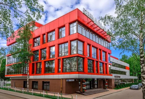 Al'fa Otel' I Restoran Các khách sạn ở Kirov