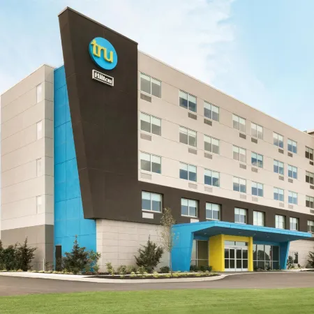 Tru by Hilton Lancaster East