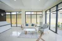 Sundaze Dormitel Hotels in Pili