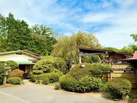 Fuji-Hakone Guest House Hotels near Hakone Venetian Glass Museum (Glass Forest)