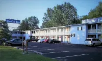Budget Inn Cicero - parking