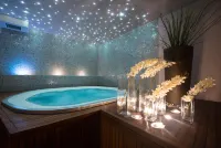 Bastion Heritage Hotel - Hot Tub