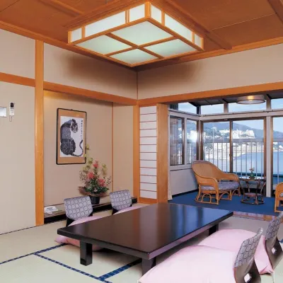 Uomisaki Hotel Hotels near Atami Kaihin Park