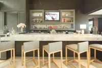 Serenity Hotel and Spa Kabinburi - bar