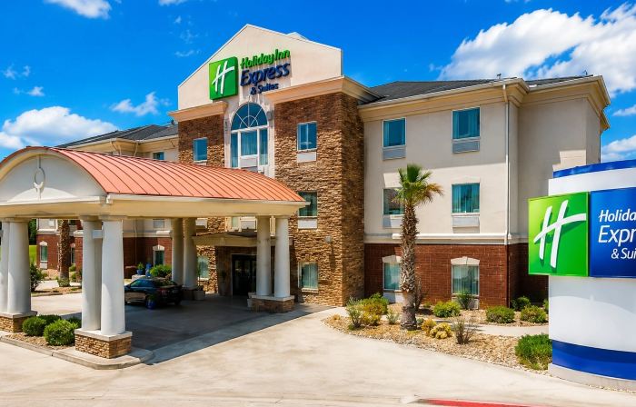 Holiday Inn Express Kenedy by IHG