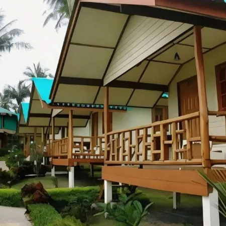 Green Cottage Beach Resort