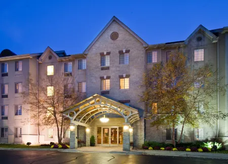 Staybridge Suites CHICAGO-OAKBROOK TERRACE by IHG