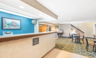 Super 8 by Wyndham Webster/Rochester