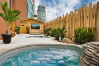 Niagara Falls Marriott Fallsview Hotel & Spa - ที่มีอ่างอาบน้ำ