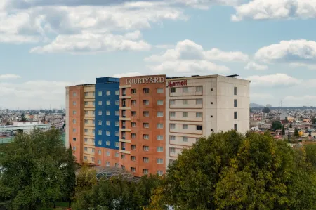 Courtyard Toluca Tollocan Отели рядом с Аэропорт Толука