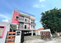 Cozynest Tenggilis Hotels in Tenggilis Mejoyo