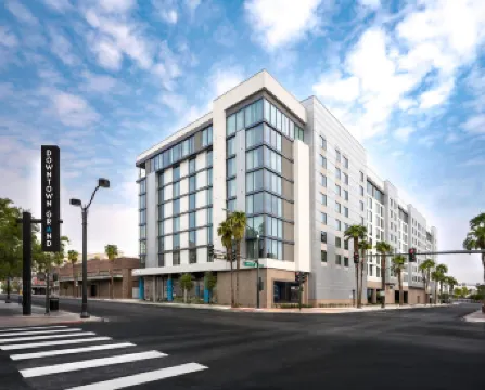 Downtown Grand Hotel & Casino