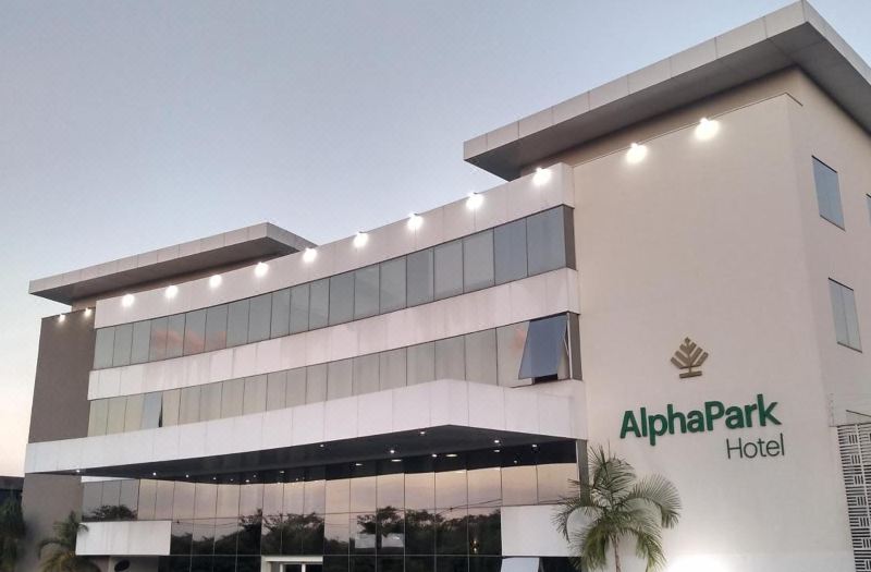 AlphaPark Hotel