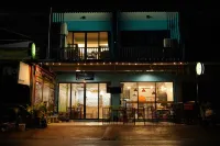 Chillax @Khaosk Hostel