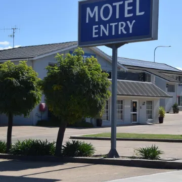 Coachman's Inn Motel