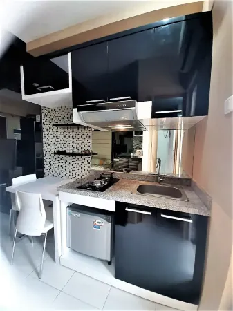 Studio Gunawangsa Manyar by Starlight Apartement Отели в г. Sukolilo