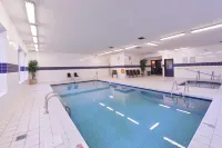 Prestige Hotel Vernon - Pools