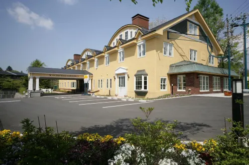 Hotel Petit Riviere Karuizawa - parkir