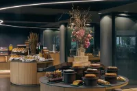 Astoria Resort - breakfast