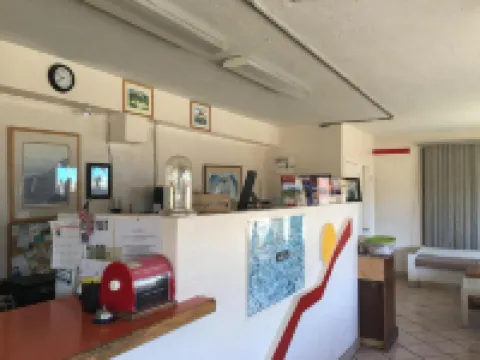 National 9 Inn Sand Canyon