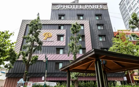 Hotel Parfe Отели рядом с достопримечательностью «Hoseo University, Cheonan Campus»