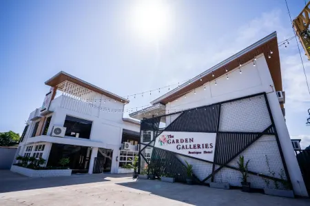 The GardenGalleries Boutique Hotel Отели в г. Батаан
