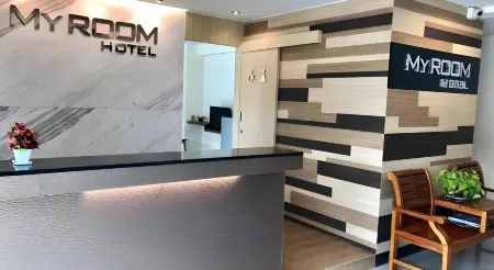 My Room Отели рядом с достопримечательностью «Wat Chong Lom»