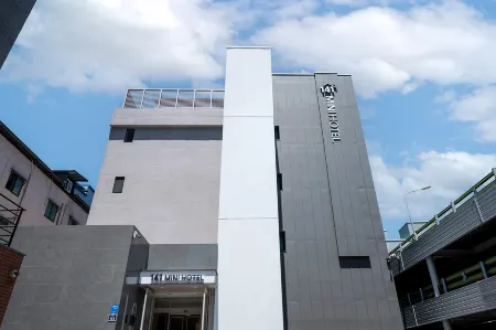 Mini Hotel 141