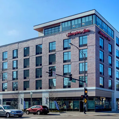Hampton Inn Chicago North/Loyola Station