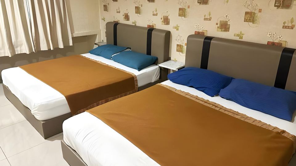 Rst Hotel