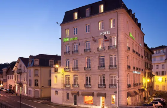 宜必思尚品巴約訥中心火車站酒店