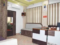 Hotel MRK Các khách sạn gần Sông Hằng