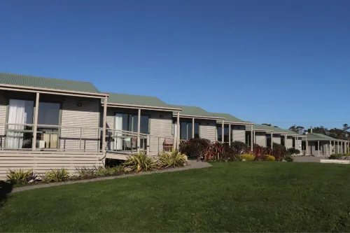 Omau Settlers Lodge Motel - โมเทล