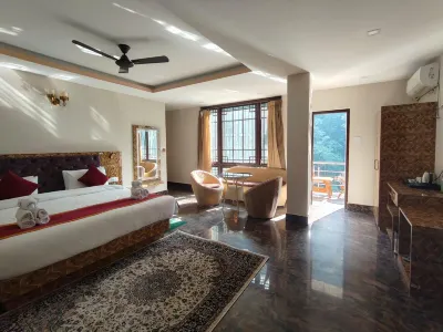 Natures Nest Hotels in der Nähe von helipad ground , padamchen