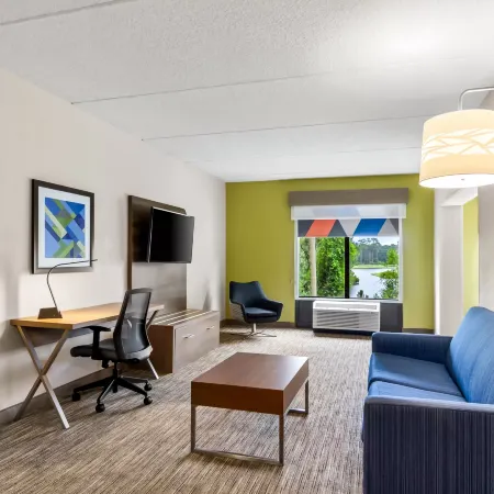 Holiday Inn Express & Suites JACKSONVILLE SE- MED CTR AREA by IHG