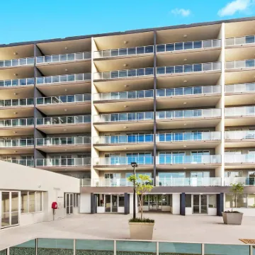 Allure Hotel & Apartments Hotels near Townsville Railway Station