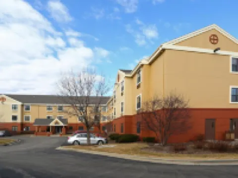 เอ็กซ์เทนเด็ดสเตย์ อเมริกา สวีทส์ ชิคาโก เกอร์นี โรงแรมในGurnee